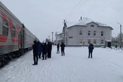В РЖД ввели новое правило посадки на поезда: вместо паспорта можно подтвердить личность по лицу - подробности