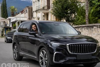 Живут среди руин, а по дорогам плывут как султаны: откуда у абхазов автомобили по заоблачным ценам