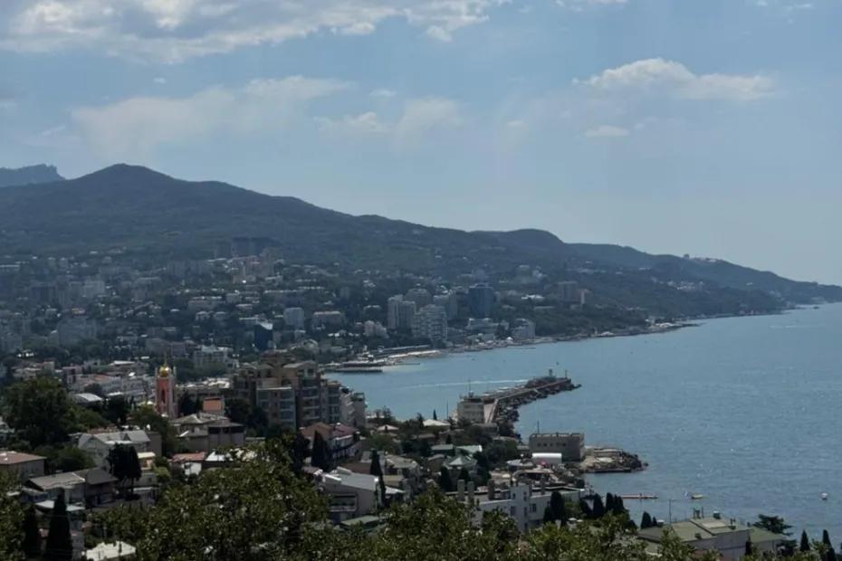 Пляжи грязные, работы нет, цены как в Сочи: почему этот курорт Краснодарского края называют черной дырой