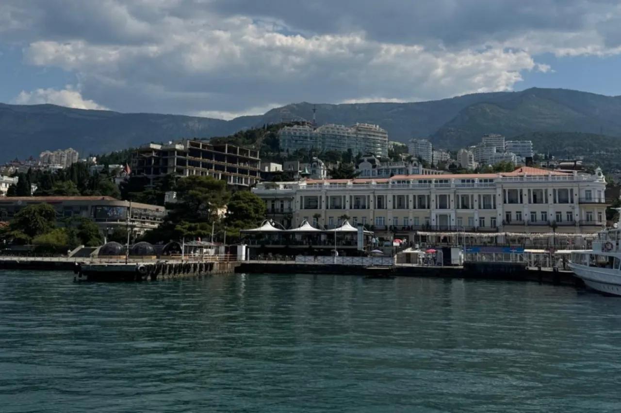 Гадкое море и злые люди: туристы отдохнули на Черном море и оставили неприятный честный отзыв