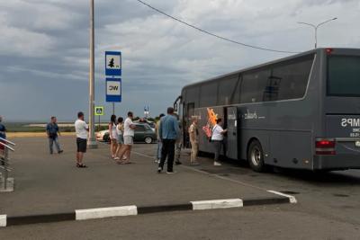 Как живет самый закрытый город России - в двух шагах от Европы: как туда попасть и что там скрыто