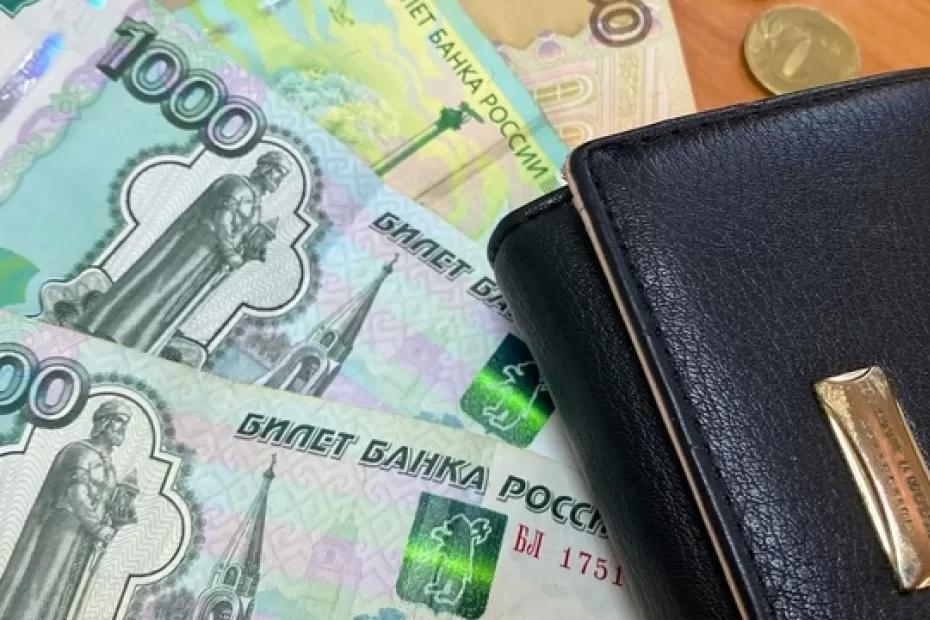 Пенсионерам по 2170 рублей: речь идёт о работающих, и неработающих