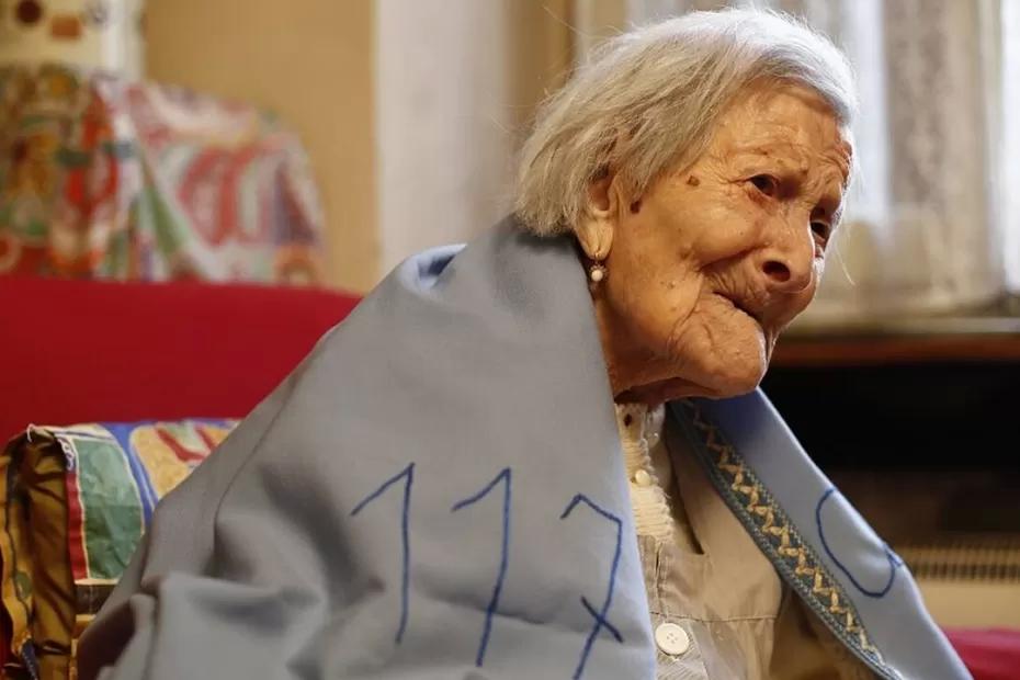 Она прожила долгие 117 лет, не ела ни фруктов, ни овощей, но в ее меню на протяжении жизни было всего одно блюдо Она прожила долгие 117 лет, не ела ни фруктов, ни овощей, но в ее меню на протяжении жизни было всего одно блюдо