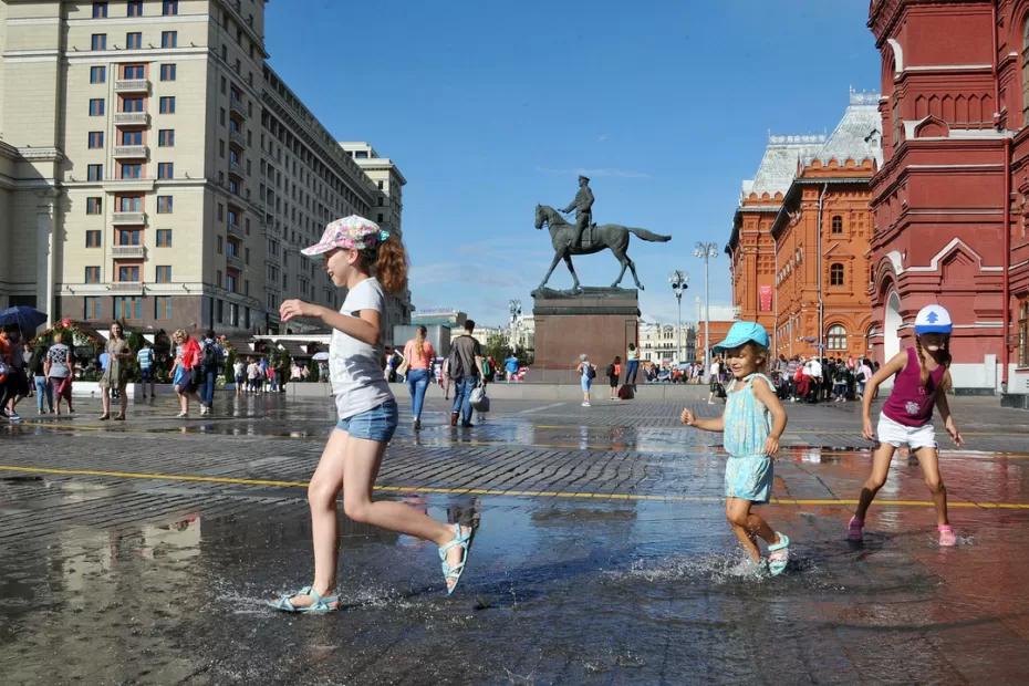 Россияне отдохнут сразу 11 дней подряд в июне: длинные выходные и сокращенная рабочая неделя Россияне отдохнут сразу 11 дней подряд в июне: длинные выходные и сокращенная рабочая неделя