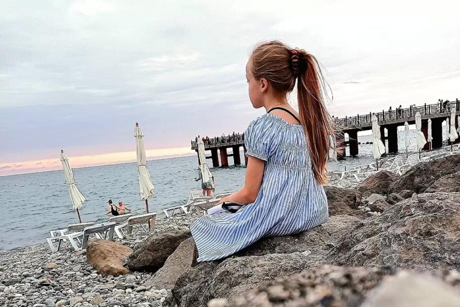 «Купаться невозможно, все сидят на берегу»: Черное море преподнесло неприятный сюрприз отдыхающим «Купаться невозможно, все сидят на берегу»: Черное море преподнесло неприятный сюрприз отдыхающим