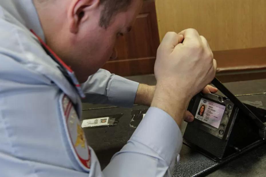 Водителей с 10-летним стажем хотят заставить пересдавать на права уже этим летом: если проигнорируете - штраф 30 000 рублей Водителей с 10-летним стажем хотят заставить пересдавать на права уже этим летом: если проигнорируете - штраф 30 000 рублей