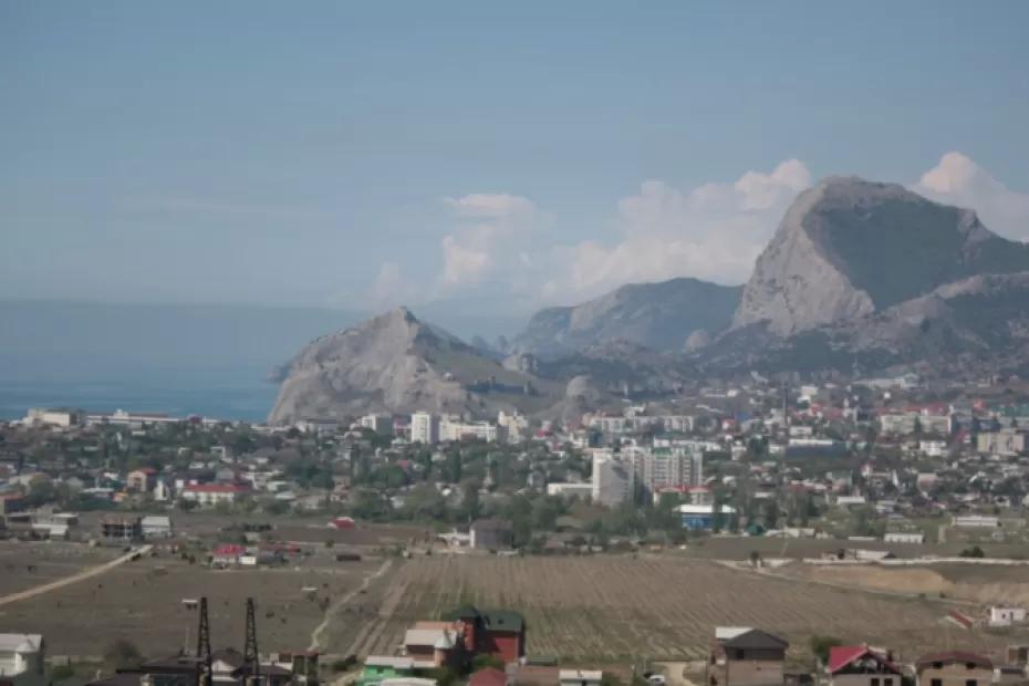 «Мечтали жить у моря, сбежали обратно через 1 месяц»: россиянка честно рассказала, почему переезд в Крым оказался ошибкой «Мечтали жить у моря, сбежали обратно через 1 месяц»: россиянка честно рассказала, почему переезд в Крым оказался ошибкой