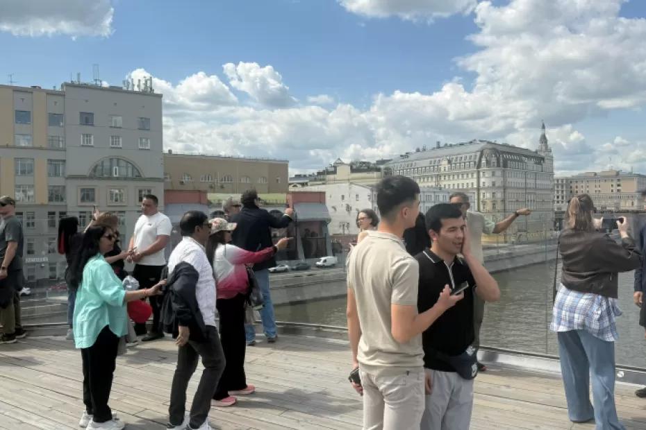 Россиянин в Польше задал всего 1 вопрос местным жителям: за что обижаются на СССР - ответ известен не всем Россиянин в Польше задал всего 1 вопрос местным жителям: за что обижаются на СССР - ответ известен не всем