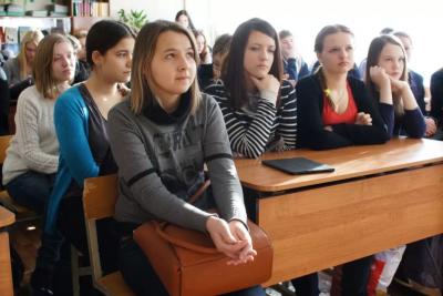 Школьники плачут от счастья, родители хватаются за сердце: в Госдуме вновь заявили о полной отмене ЕГЭ