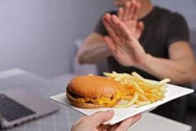 Те, кто это ест, имеют самый низкий уровень холестерина в крови - даже без жесткого рациона: диетолог раскрыл секрет