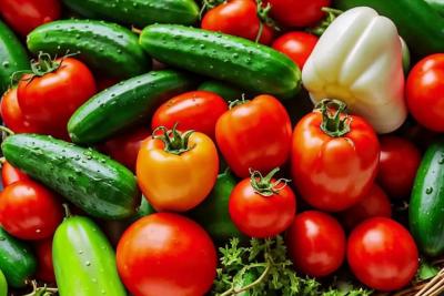 Чудо-средство для огурцов, перцев и томатов: рецепт раствора за копейки