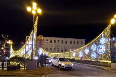 Расписание праздничных дней меняют из-за ситуации в стране: новогодние выходные 2024-2025 уже не будут такими, как прежде