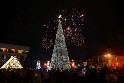 Выходные были перенесены из-за обстановки в стране: новогодние праздники 2024-2025 уже не будут прежними