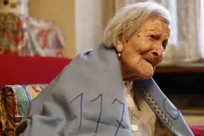Она прожила долгие 117 лет, не ела ни фруктов, ни овощей, но в ее меню на протяжении жизни было всего одно блюдо