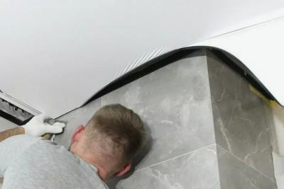 С 4 июня полностью запретят установку натяжных потолков: их нужно будет снять