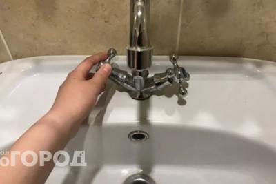 Бабушкин метод с чесноком работает на ура: вода из-под крана станет чище артезианской - никаких фильтров не надо