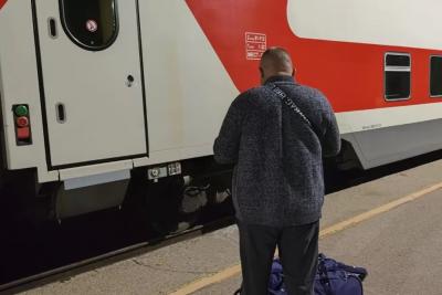 Американец откровенно поделился впечатлениями от путешествия в российском плацкарте