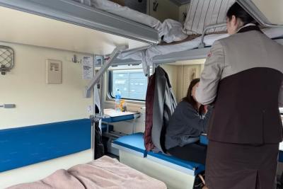 К столику пускать перестанут: в новых вагонах их будут делать прямо наверху