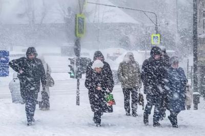 Зима ворвалась к нам без стука: Вильфанд изменил прогноз с 28 сентября - всю страну накроют снег и морозы