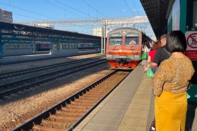 В важном споре РЖД наконец поставлена жирная точка: имеет ли право пассажир запрещать сидеть на «своей» нижней полке - реальная история из жизни