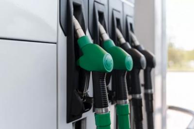Власти отреагировали на новые цены на бензин: ограничений не избежать