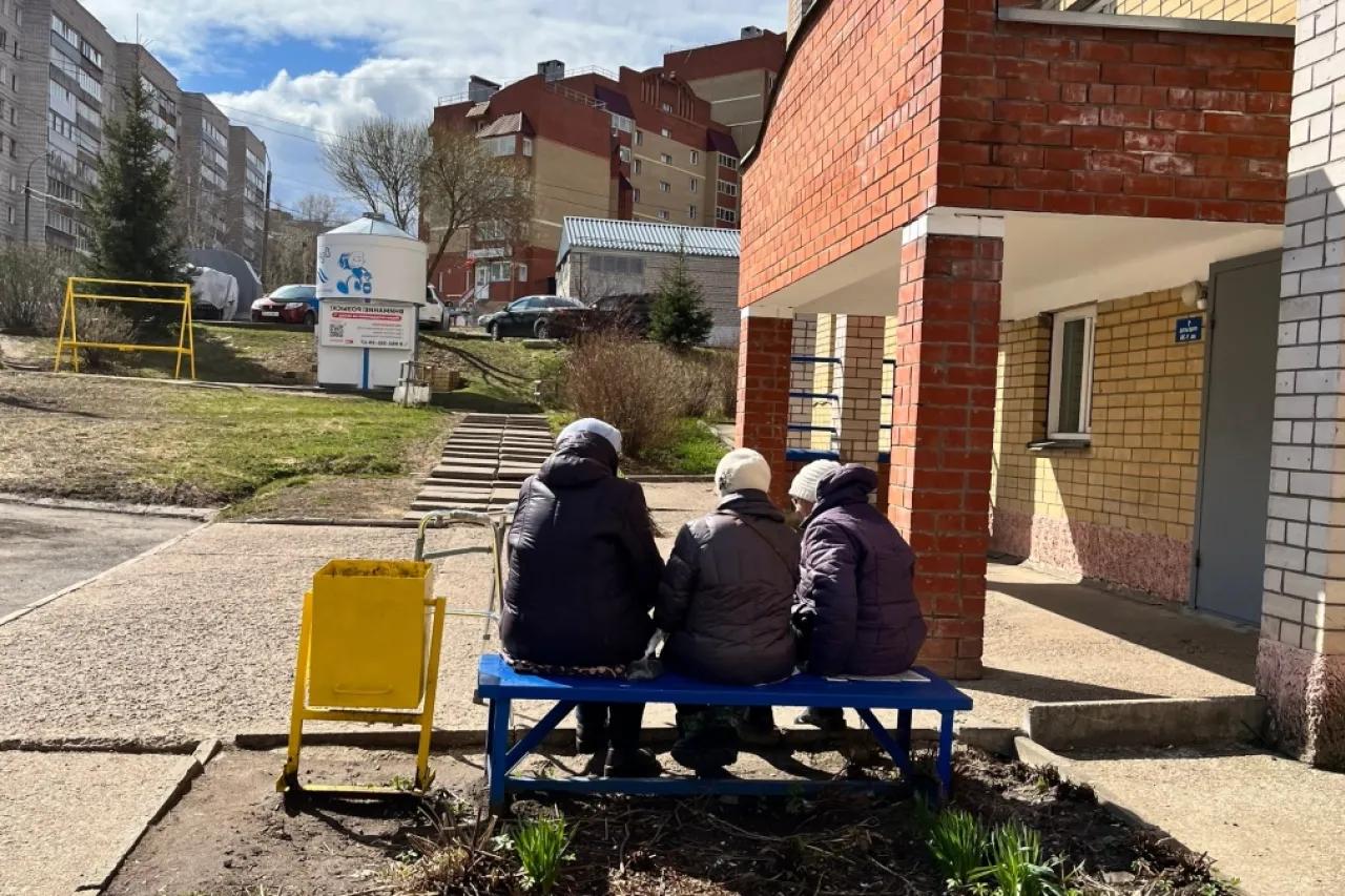 В июне пенсии станут больше: кому положена прибавка и сколько добавят