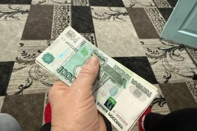 Из пенсии внезапно исчезли 4500 рублей - пожилым людям объяснили, куда уходят деньги