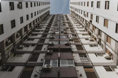 Убрать остекление балконов - новое требование ЖКХ для собственников квартир