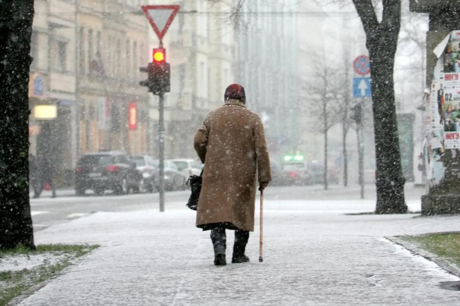 С 18 февраля: Сбербанк ввел изменения всем, у кого остались деньги на банковской карте