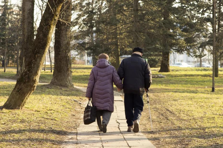 С апреля вводятся новые правила для пенсионеров от 55 до 80 лет: кому добавят, а кому пересчитают