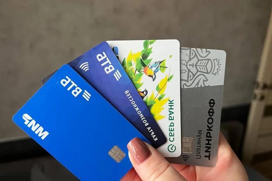 Банки и налоговая усилили контроль за переводами: кому теперь грозят штрафы