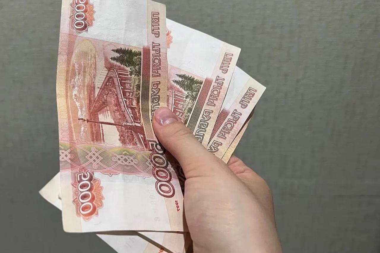 10 тысяч к 9 Мая: кто получит и когда придут деньги