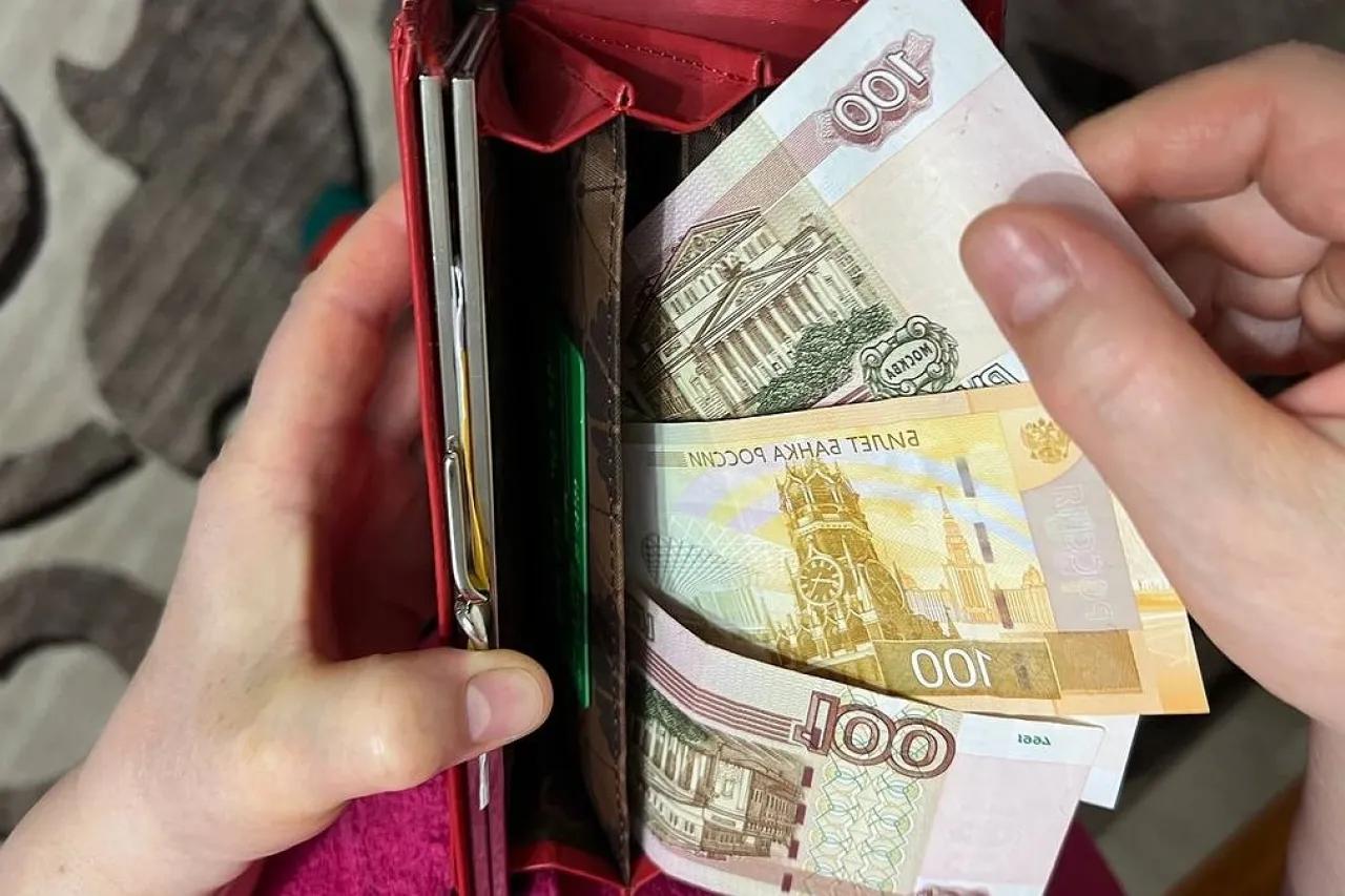 Указ официально опубликован: пенсионерам с мая перечисляют новую сумму с четырьмя нулями