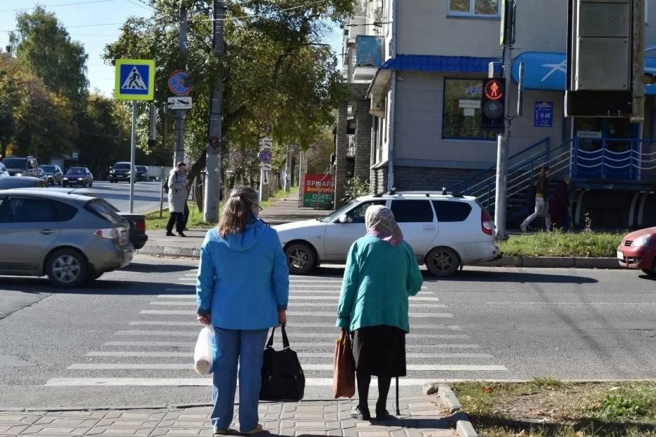 Решение принято. За стаж более 20 лет начнут зачислять по 10 500 рублей с 23 августа