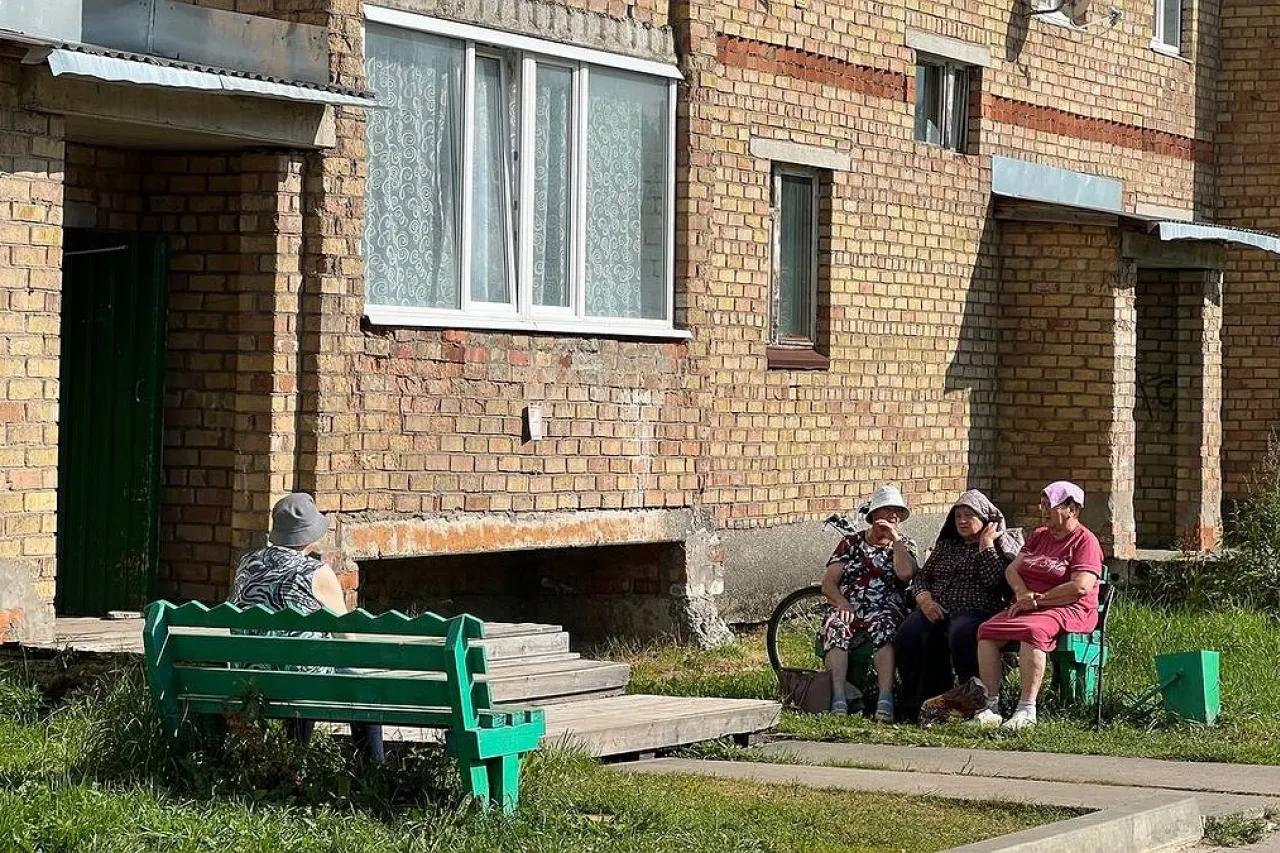 Юристы советуют пенсионерам не прописывать родственников в квартире: риски и последствия