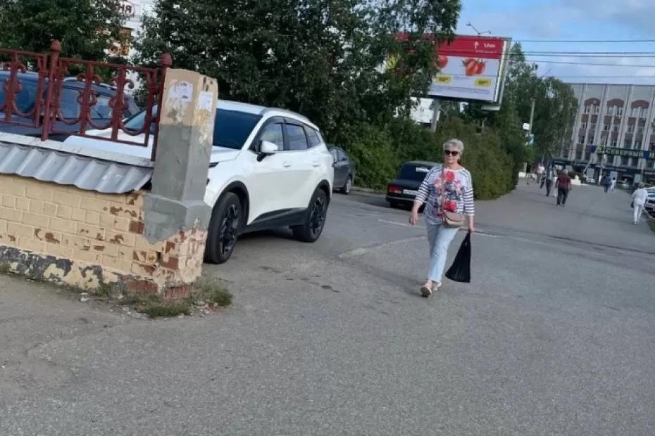 «Придется делиться». Пенсионеров, которые живут в двухкомнатной квартире, ждет сюрприз