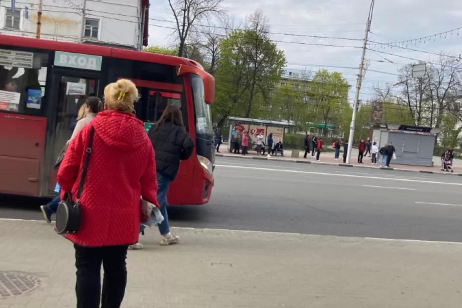 Работающим пенсионерам добавят 36 000 руб в год: когда подать заявление Работающим пенсионерам добавят 36 000 руб в год: когда подать заявление