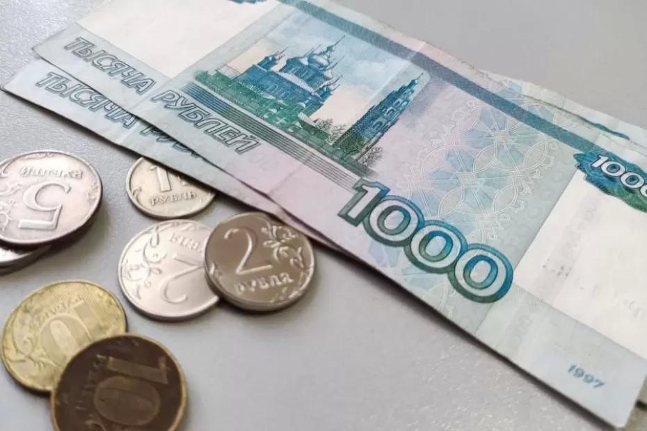 Независимо от дохода. С июня к пенсии добавят по 2900 рублей Независимо от дохода. С июня к пенсии добавят по 2900 рублей