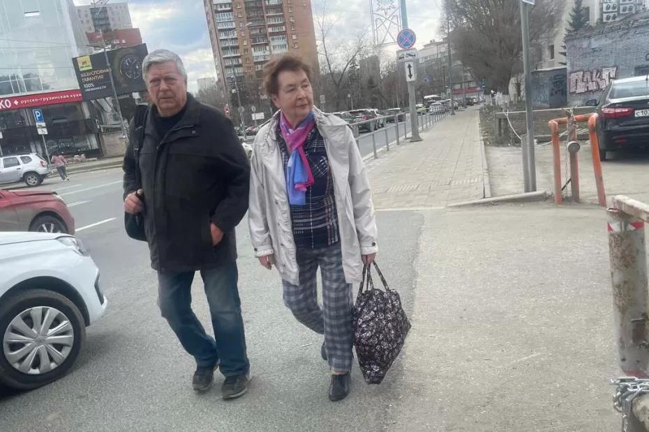 Указ подписали тихо: всем пенсионерам, у которых есть стаж 20-25 лет, приготовили приятный сюрприз Указ подписали тихо: всем пенсионерам, у которых есть стаж 20-25 лет, приготовили приятный сюрприз