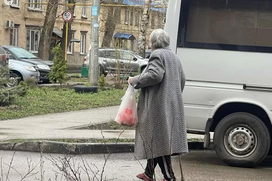 Пенсионный возраст теперь начнут снижать за каждый год стажа - неожиданный сюрприз для россиян с 3 июня Пенсионный возраст теперь начнут снижать за каждый год стажа - неожиданный сюрприз для россиян с 3 июня