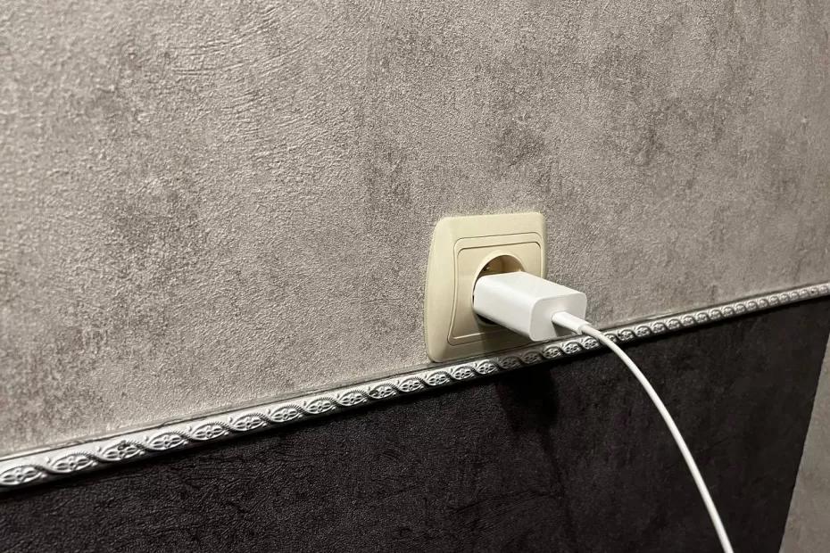 Вытащила одну вещь из розетки и не поверила глазам - счет за свет в июле стал на 40% меньше