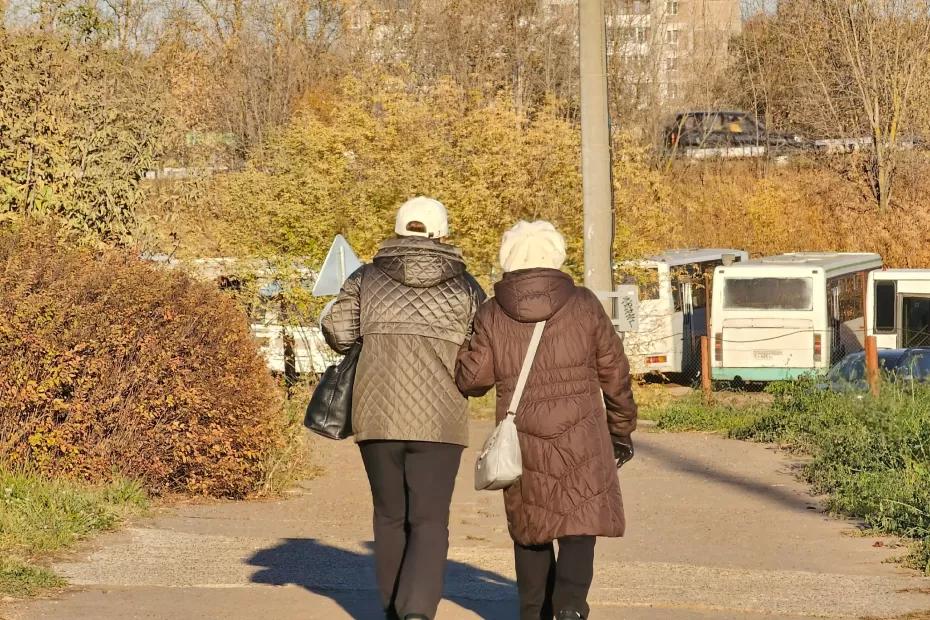 Кому и на сколько повысят пенсию в сентябре 2025