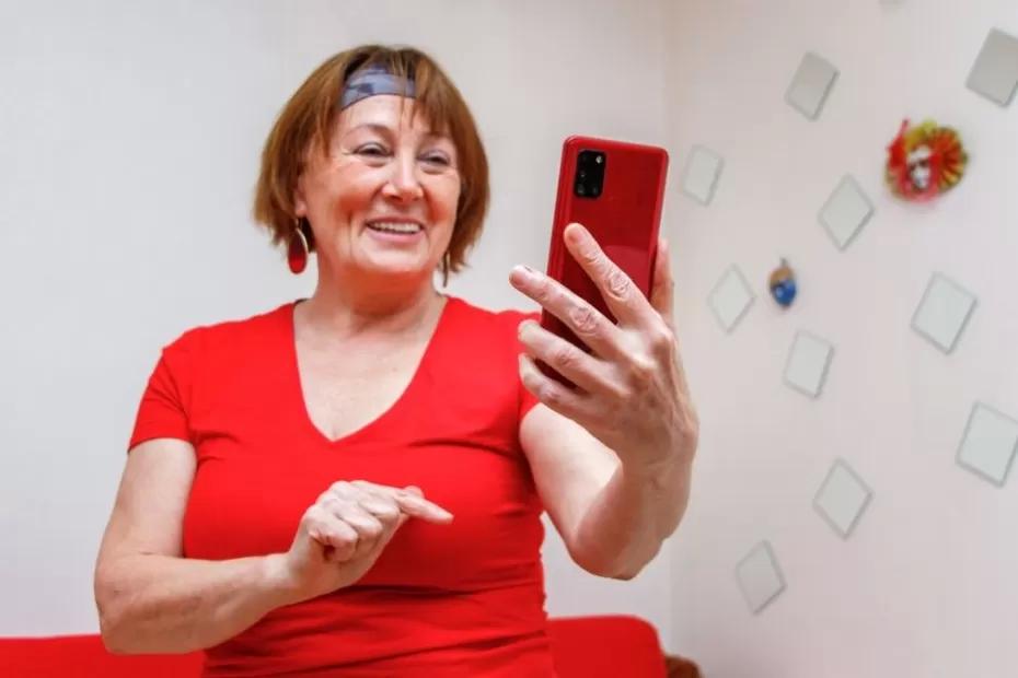 Сказали, что надо сделать неработающим пенсионерам, чтобы получить 3300 рублей