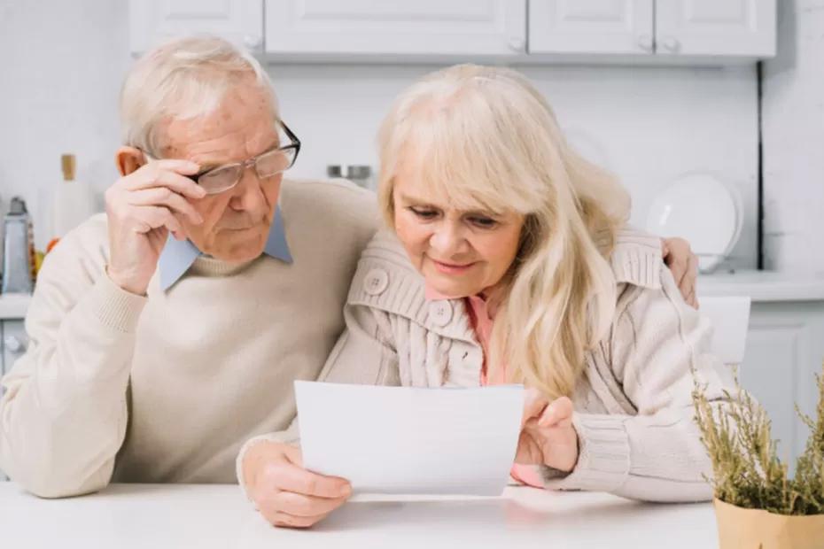 Срок выплаты пенсий в сентябре переносят - вот вам и &laquo;подарок&raquo;: названы новые даты