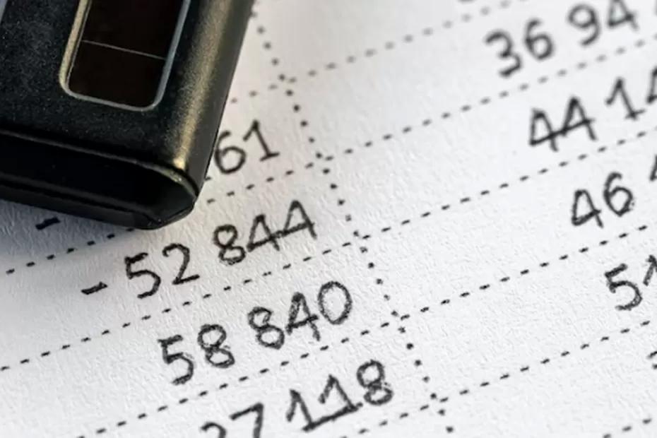 С октября в квитанциях ЖКХ напечатают новую важную строку: что это будет значить и сколько придется платить