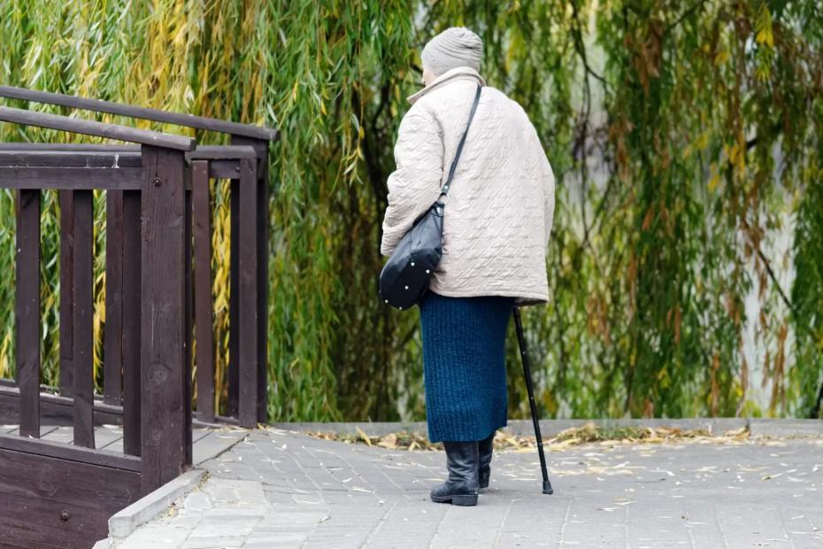 Почему люди к старости остаются одни - пронзительные слова 90-летней Алисы Фрейндлих