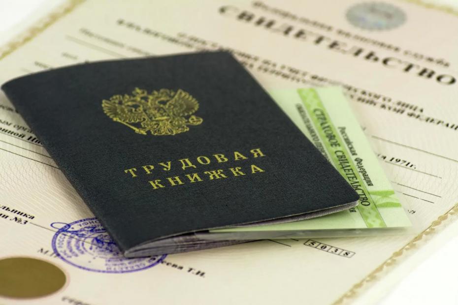 Пожилую кировчанку от потери 1,5 миллиона рублей спасло чутье работника банка