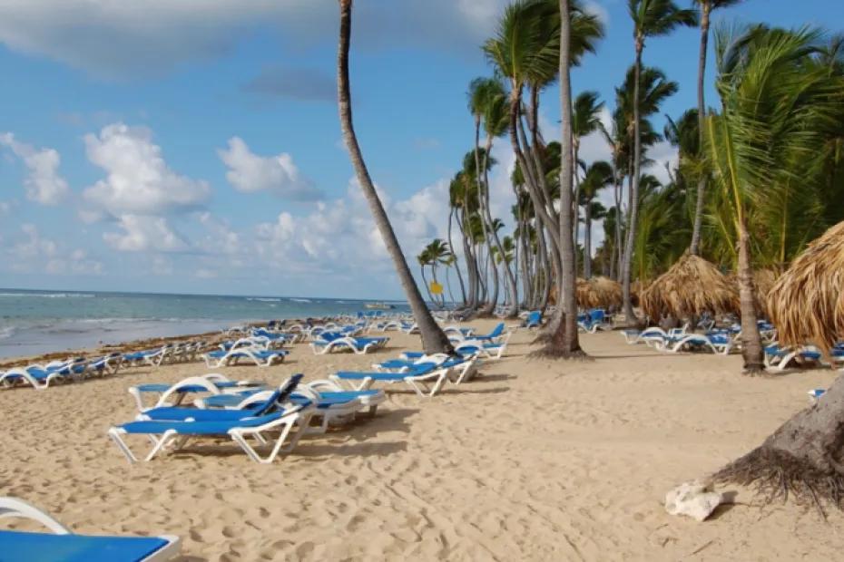 8 теплых стран, где можно жить на российскую пенсию: мягкий климат, чистая природа и теплое море за копейки - а как там любят русских