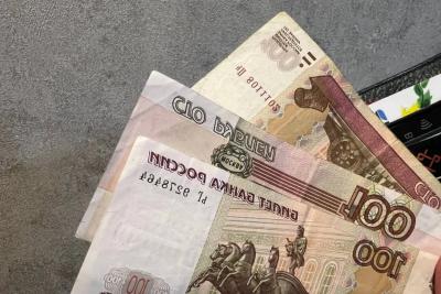 Ситуация резко изменилась. Что теперь россиянам делать со своими сбережениями - советы экспертов