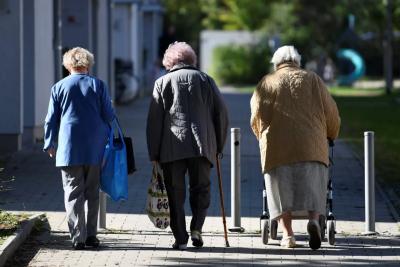 Что положено пенсионерам после 65 лет в 2026 году: региональные доплаты и социальные услуги, о которых не говорят